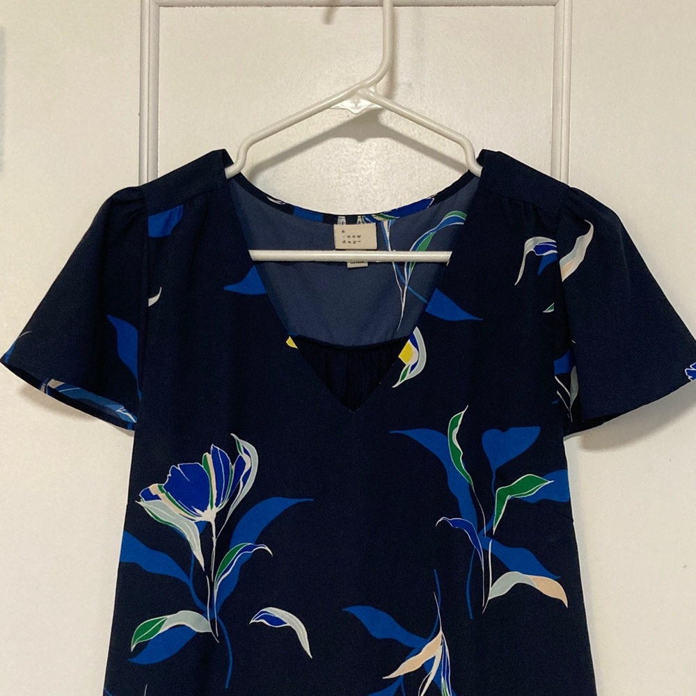 Floral V-Neck Blouse